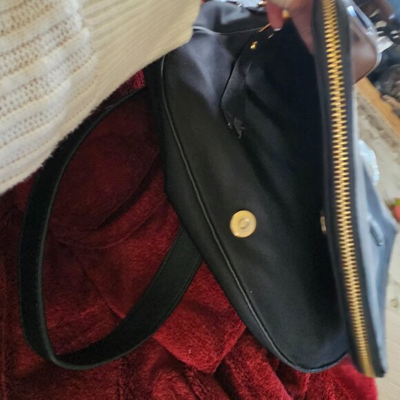 Marc Jacobs Preppy Nylon Flap-Over Crossbody – Black with Leather Strap - Picture 7 of 9